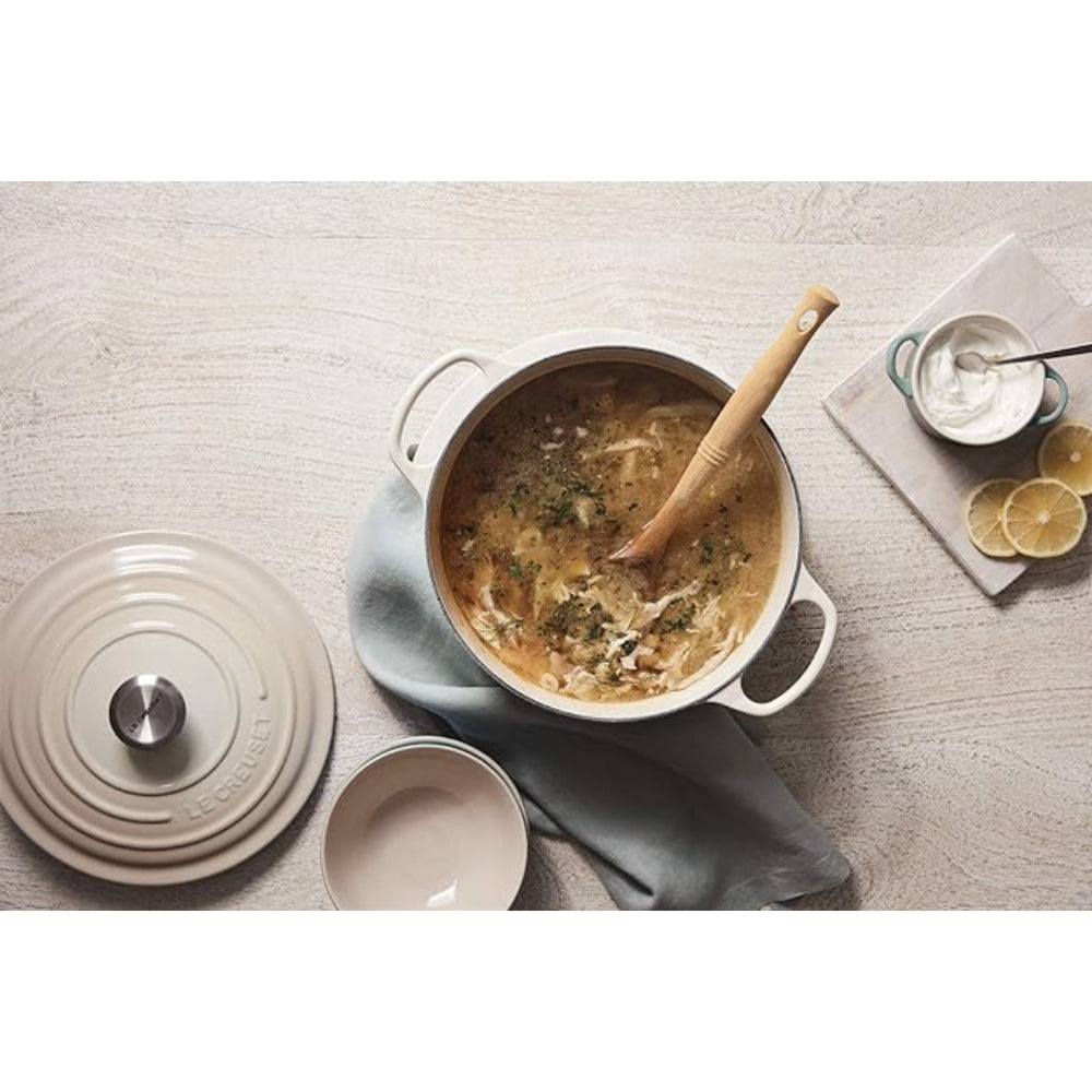 Le Creuset Horno holandés redondo de hierro fundido esmaltado, 5.5 cuartos de galón, merengue