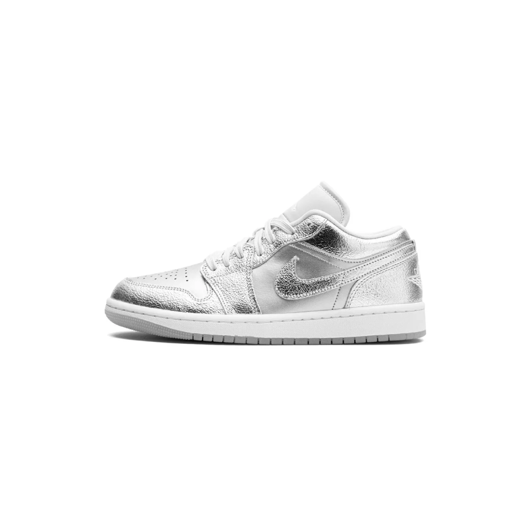 Jordan - Tenis Air Jordan 1 Low SE Metallic Silver