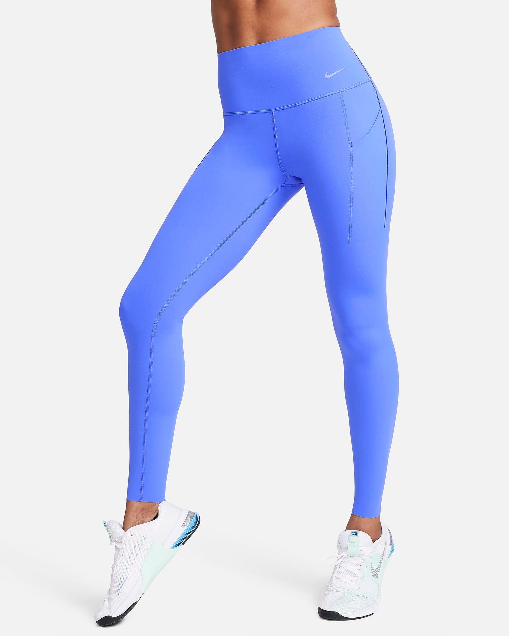 Nike Universa - Leggings de largo completo y tiro alto de media sujeción con bolsillos para mujer
