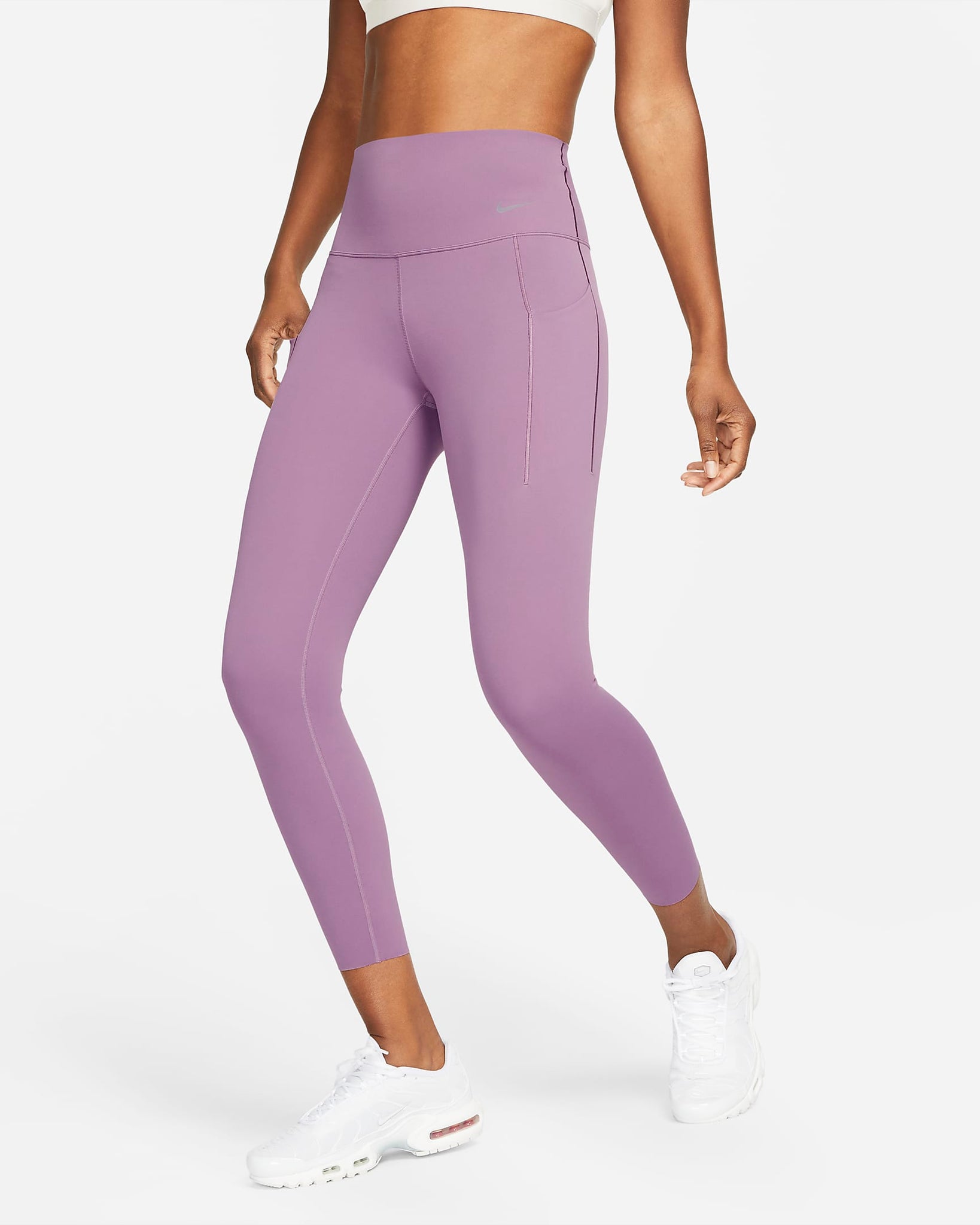 Nike Universa - Women's Medium-Support High-Waisted 7/8 Leggings with Pockets