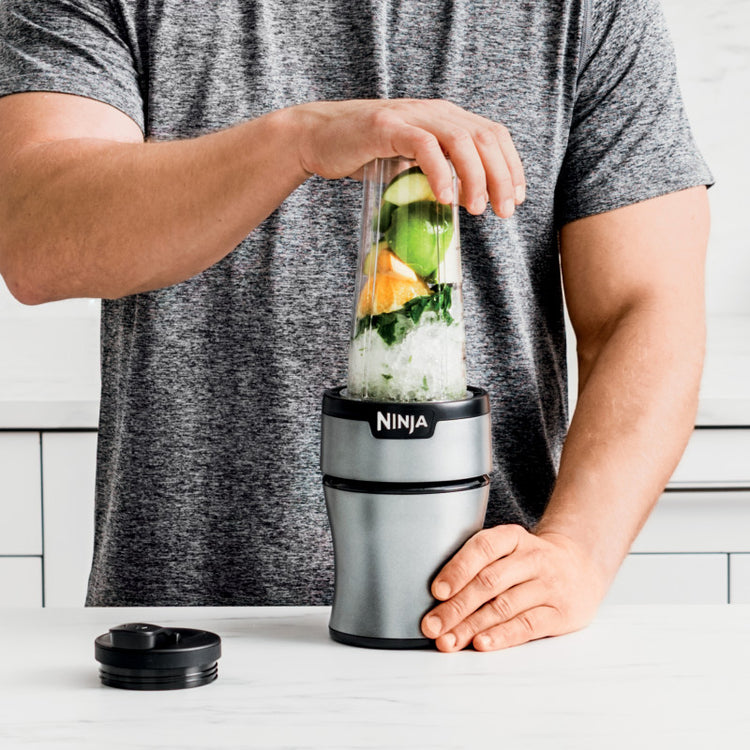 Extractor de nutrientes Ninja® Nutri-Blender Plus BN301 3 vasos